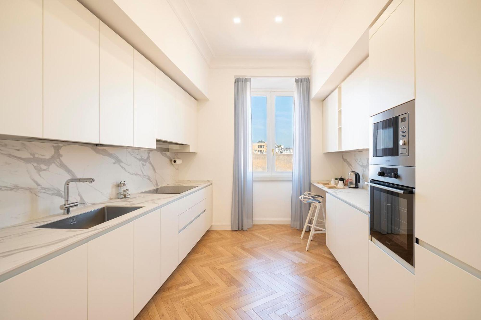 Sjr Luxury Apartment Trevi Fountain Рим Екстериор снимка