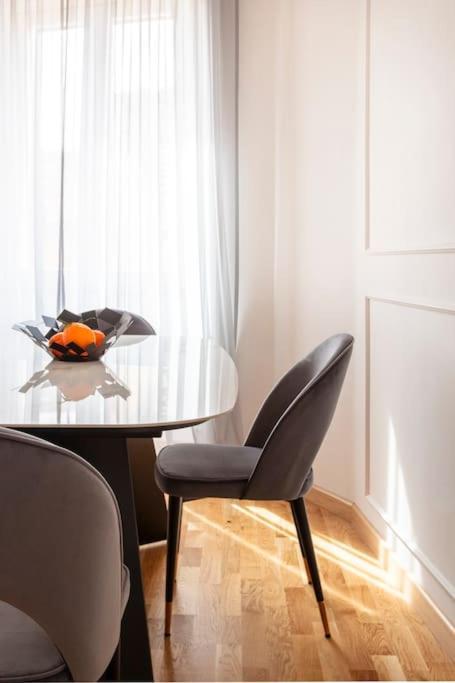 Sjr Luxury Apartment Trevi Fountain Рим Екстериор снимка