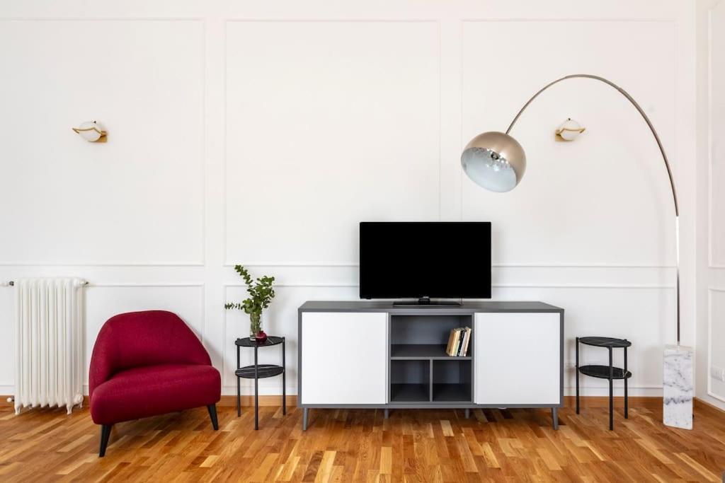 Sjr Luxury Apartment Trevi Fountain Рим Екстериор снимка