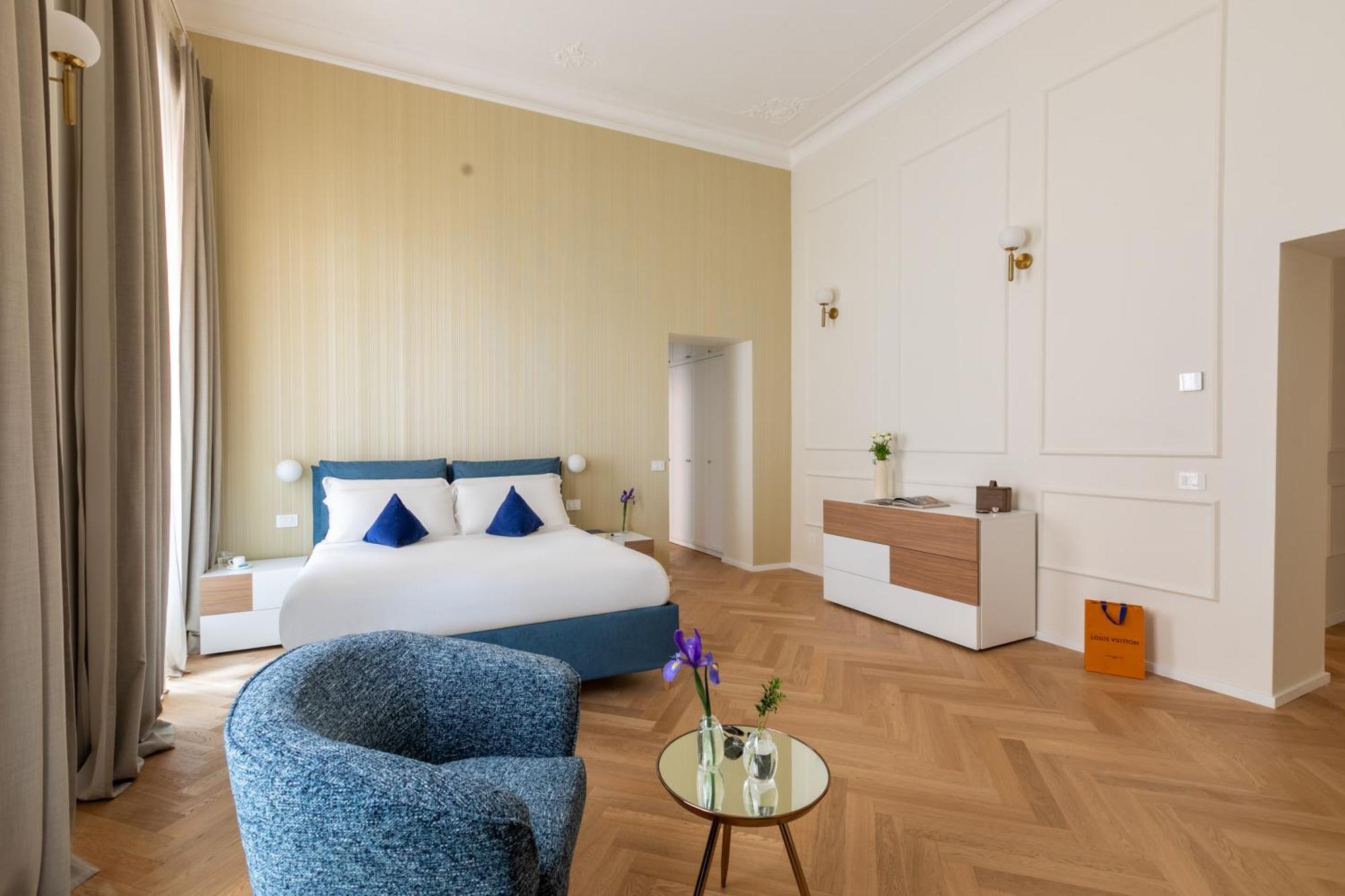 Sjr Luxury Apartment Trevi Fountain Рим Екстериор снимка